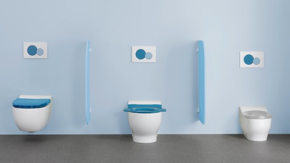 带彩色座便盖和冲水面板的 Geberit Bambini 卫浴系列座便器 带彩色座便盖和冲水面板的 Geberit Bambini 卫浴系列座便器