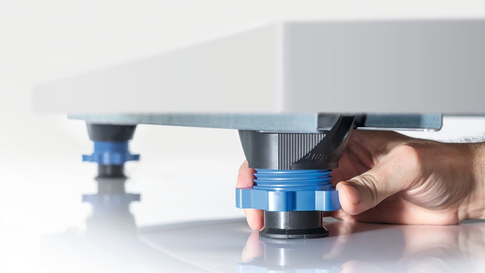 带安装框架的淋浴底盘 带安装框架的淋浴底盘