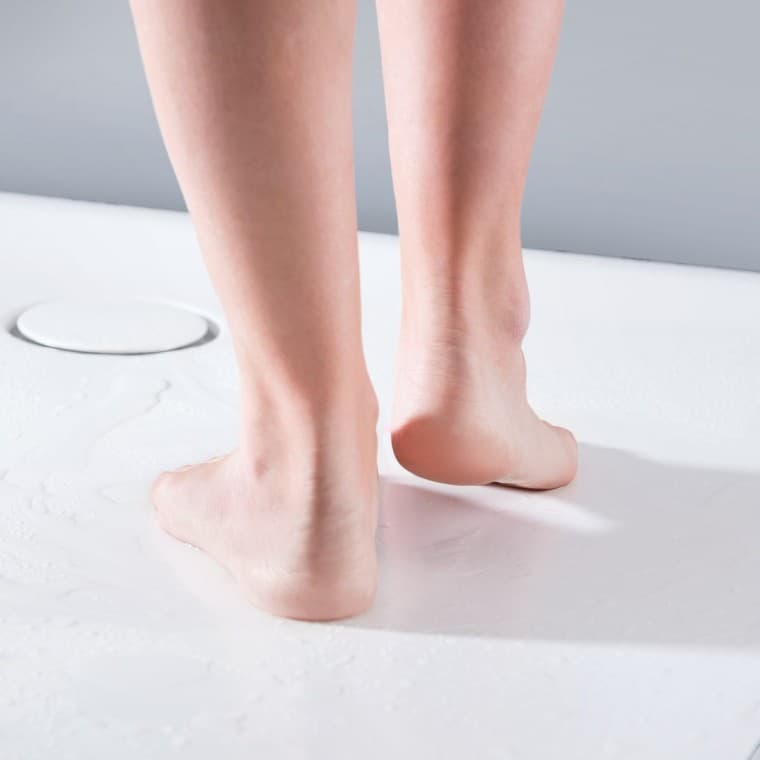 两只脚站在 Setaplano 上 两只脚站在 Setaplano 上