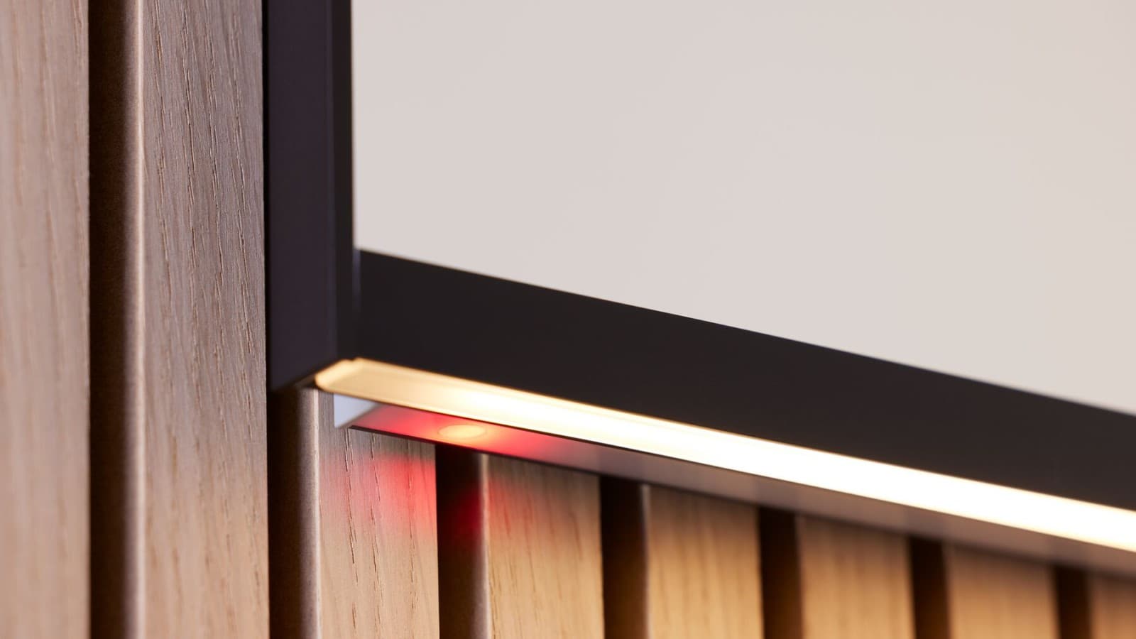 吉博力 Option Plus 镜子 (© Geberit) 吉博力 Option Plus 镜子 (© Geberit)